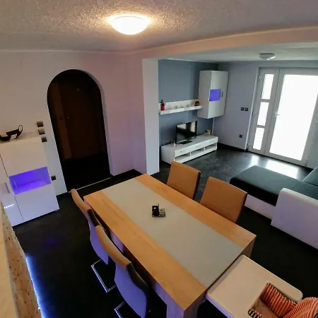 ゲストハウス Appartement Pula プーラ