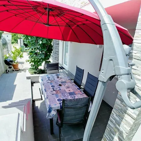 Appartement Pula Пула