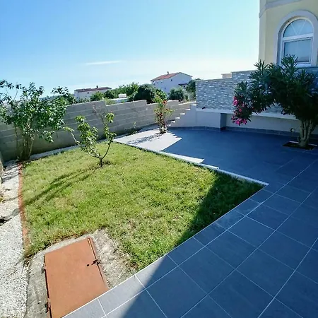 Guest house Appartement Pula